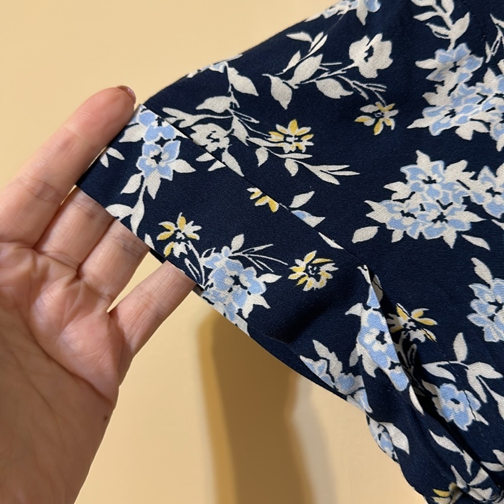 Floral dress​ - Picture 4 of 4